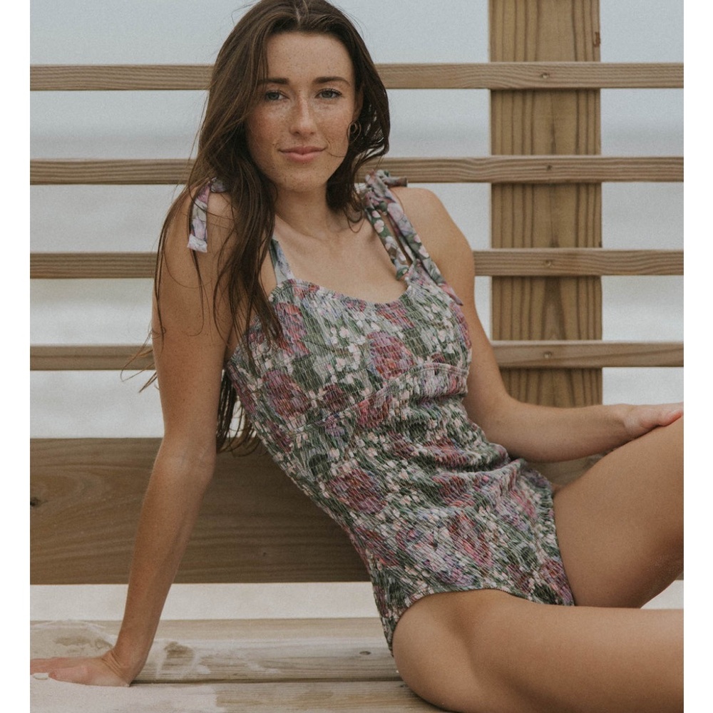 Geode swimwear Lotus one piece